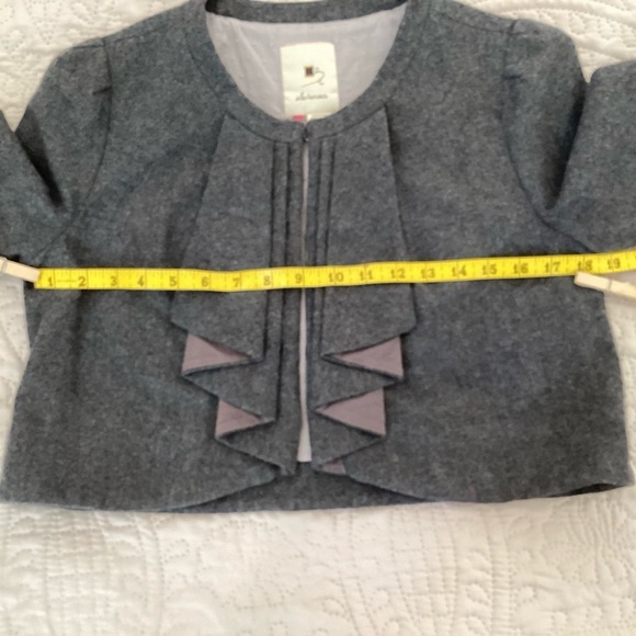 Anthropologie Elevenses Grey Wool Bolero Short Pleated Capelet Jacket Sz 2 - Picture 8 of 11